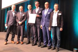 Dr. Baumgart, einer der Preisträger des Axomed-Forschungsstipendiums