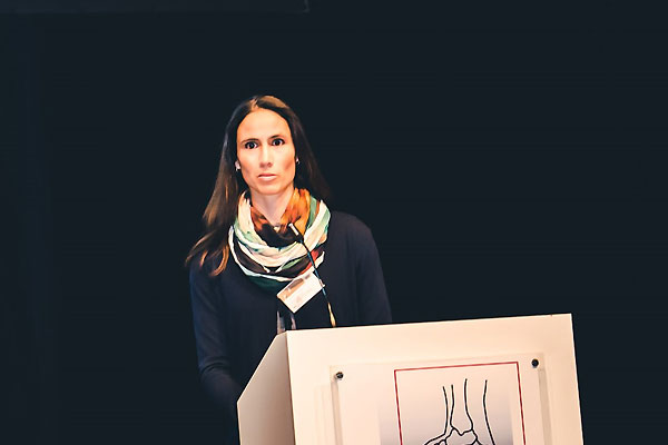 Dr. Birth reiste in die USA